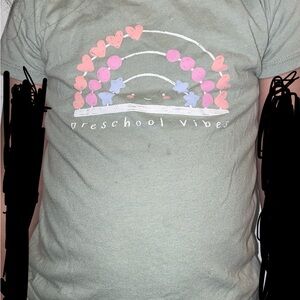 OshKosh B'gosh Green Rainbow Tee size 5T